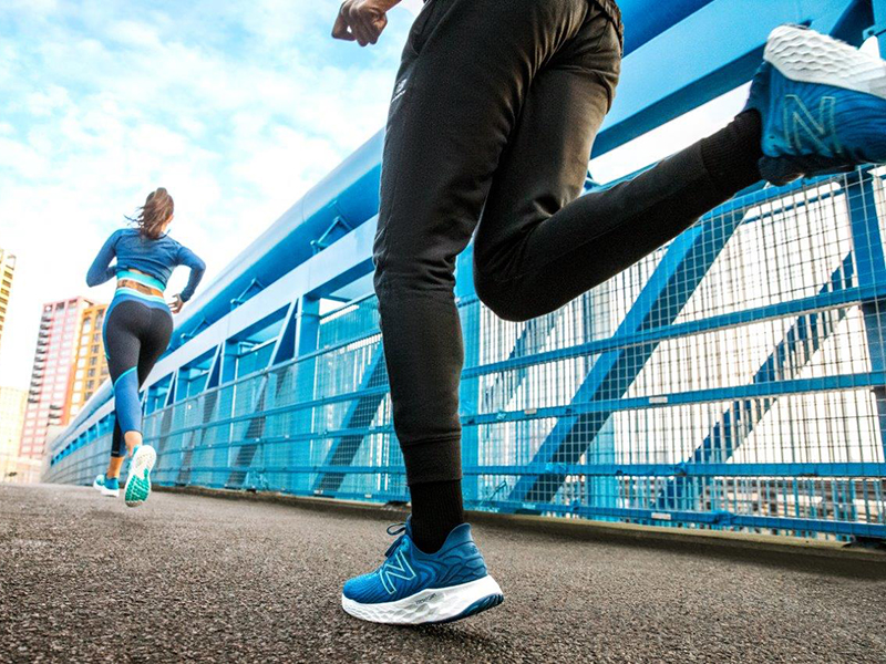 اختبر مرونة لا تضاهى واسمح لبشرتك بالتنفس مع حذاء NEW BALANCE الجديد